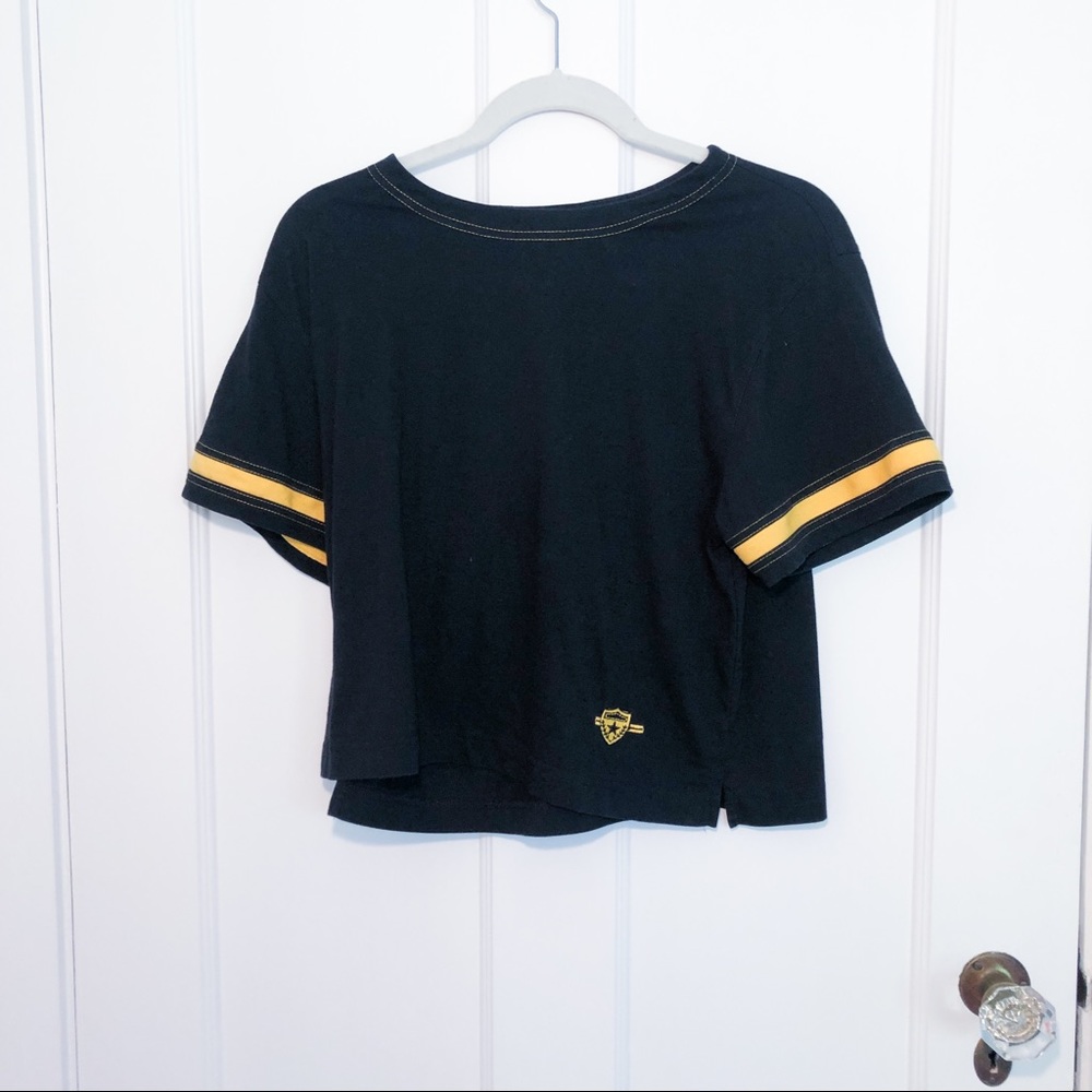 Vintage Tail Black + Yellow Cropped T-Shirt Size M